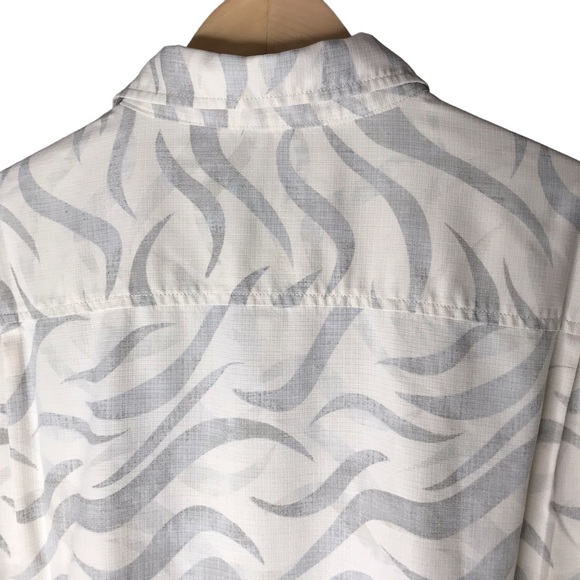 Tommy Bahama Camp Shirt Silk Blend Short Sleeve Wavy Pattern Cream Grey Men’s XL - Picture 10 of 13